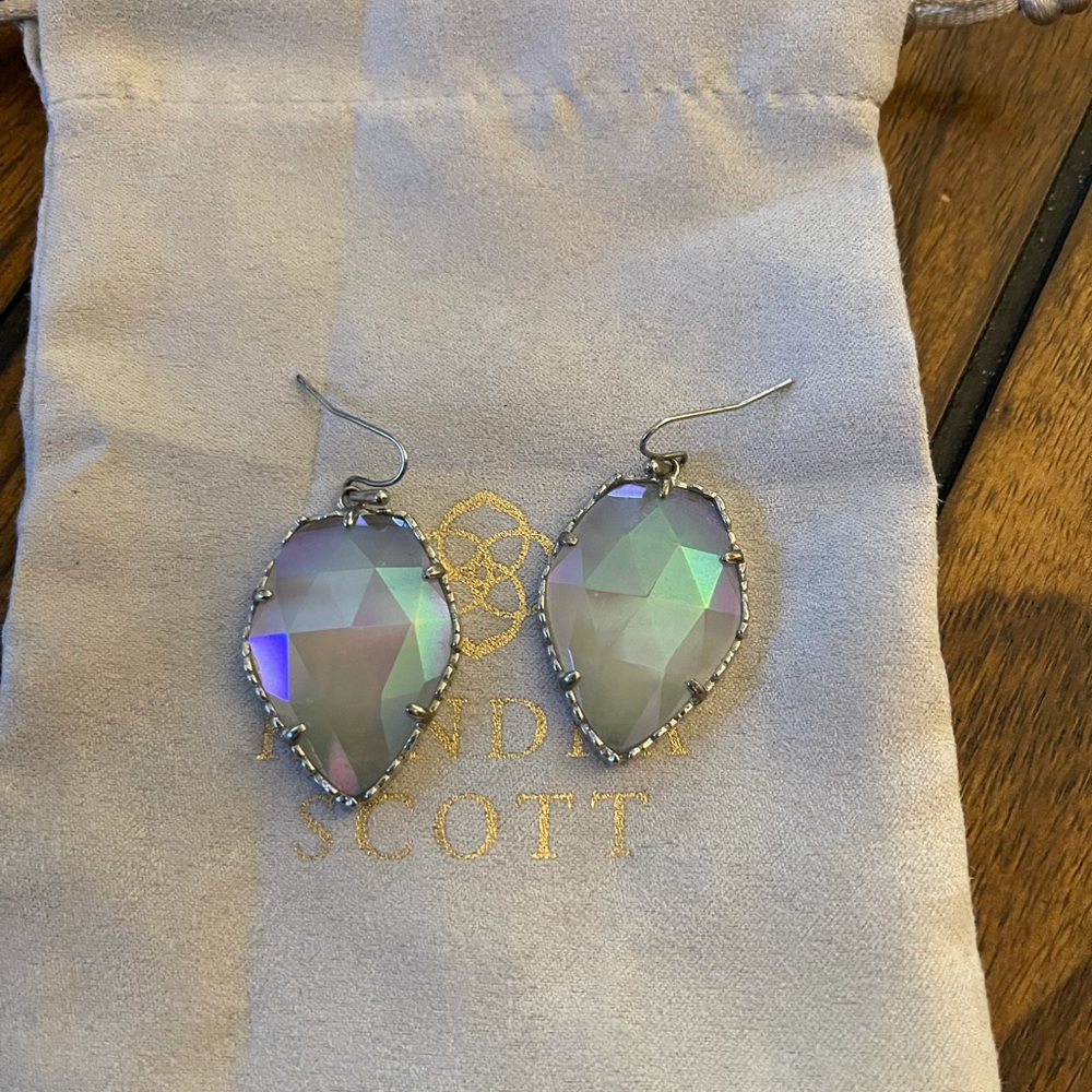 Kendra Scott Corley Clear Iridescent earrings
